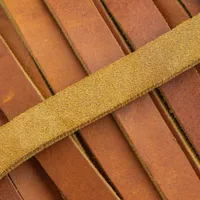 Lanière en cuir graissé Cognac Marron de 10 mm (cuir Pull-Up) par mètre Lanière en cuir graissé Cognac Marron de 10 mm (cuir Pull-Up) par mètre