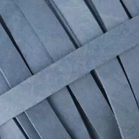 Lanière en cuir graissé Pastel Bleu de 10 mm (cuir Pull-Up) par mètre Lanière en cuir graissé Pastel Bleu de 10 mm (cuir Pull-Up) par mètre